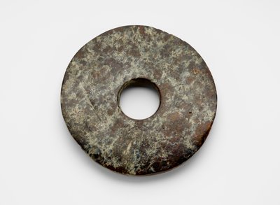 Lemez, Kr.e. 3300-2250 körül alkotó: Liangzhu culture