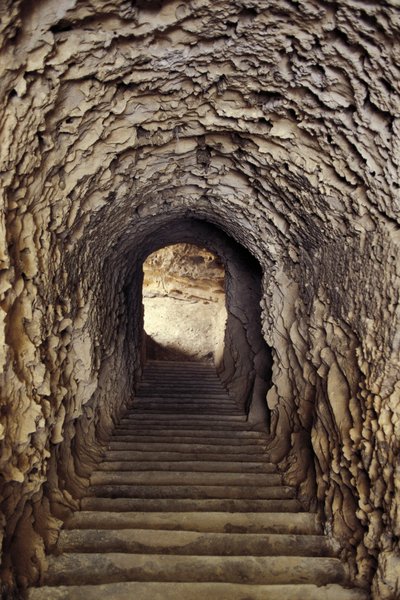 Egyiptom, Alexandria, Kom-esh-Shuqafa katakombái, a hypogeum belseje alkotó: Unbekannt Unbekannt
