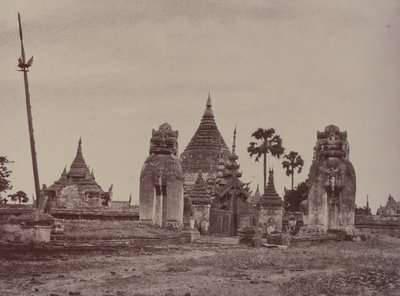 Pugahm Myo: A Shwe Zeegong Pagoda bejárata alkotó: Linnaeus Tripe