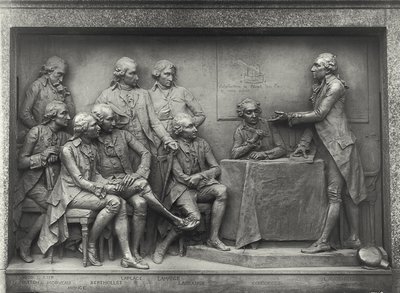 Antoine Laurent Lavoisier (1743-94) a levegő elemzését magyarázza kollégáinak (bronz) (f/w fotó) alkotó: Louis Ernest Barrias