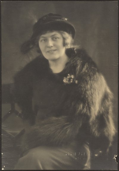 Nő portréja prémkámzsában alkotó: Louis Fleckenstein
