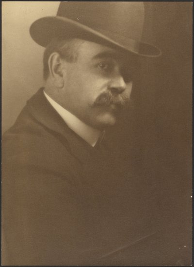 [Önarckép keménykalapban] alkotó: Louis Fleckenstein