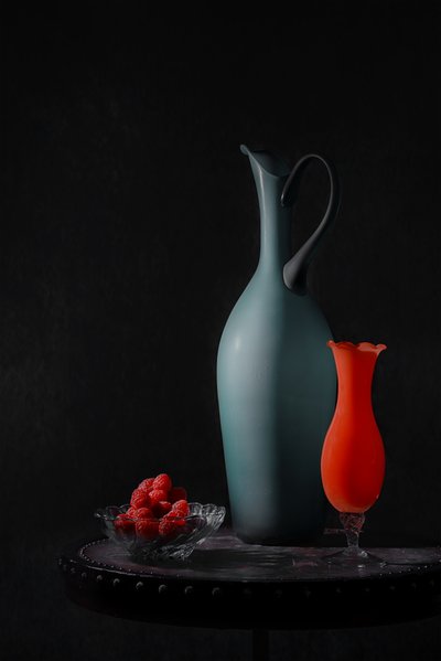 Elegáns vázák és málna alkotó: Lydia Jacobs