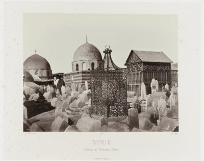 Gezicht op een begraafplaats in Damascus (Szíria/Sírcsoportok – Damaszkusz) Ókori építészet: Egyiptom, Görögország, Kis-Ázsia: Fotóalbum (sorozat címe) alkotó: Maison Bonfils