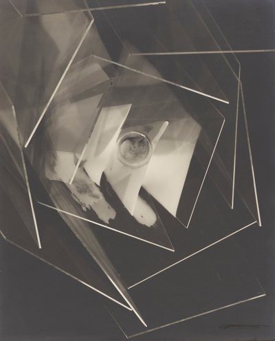 Repülőgépek alkotó: Man Ray