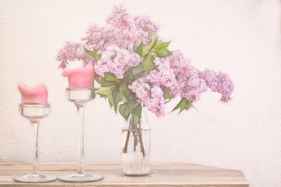 Lila és rózsaszín gyertyák alkotó: Marie-anne Stas