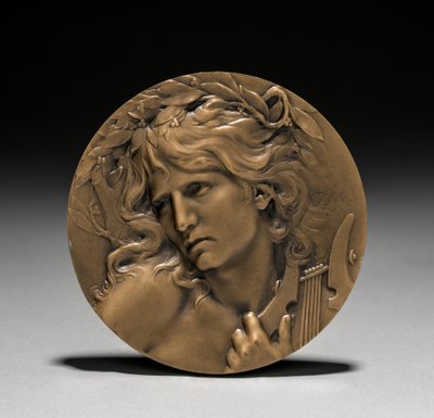 A francia kormány által Loïe Fullernek adományozott érem: Orpheus az alvilág bejáratánál (előlap) alkotó: Marie Alexandre Lucien Coudray