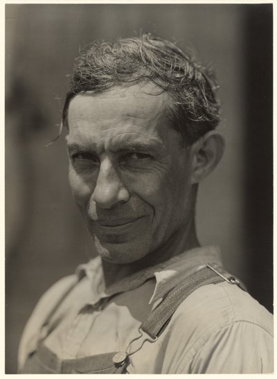 Mulatt munkás John Henry gyapotültetvényén. Tehetséges volt a kézművességben és a szövésben.  Melrose, Louisiana alkotó: Marion Post Wolcott