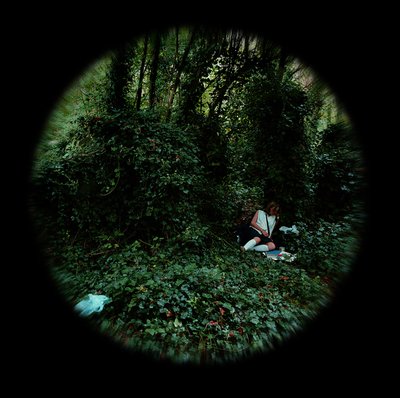 A lelkiismeret ébredése, Clara alkotó: Mat Collishaw