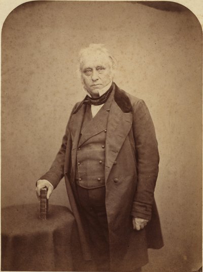 T B Macaulay alkotó: Maull and Polyblank