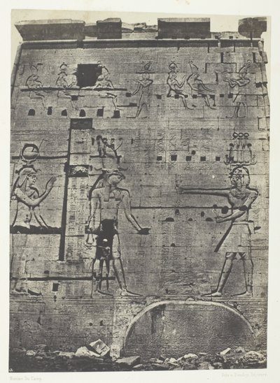 Isis nagy temploma Philoe-ban, második pilon; Núbia, 74. tábla az "Egypte, Nubie, Palestine et Syrie" albumból (1852) alkotó: Maxime Du Camp