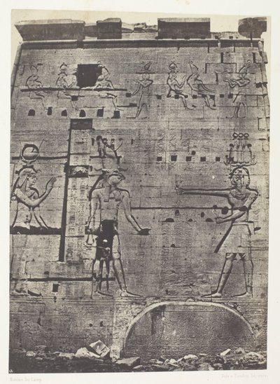 Isis nagy temploma Philoe-ban, második pilon; Núbia, 74. tábla az "Egypte, Nubie, Palestine et Syrie" albumból (1852) alkotó: Maxime Du Camp
