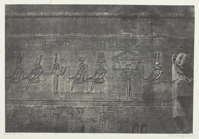 Denderah (Teutyres) nagy temploma, szobrok a hátsó homlokzatról; Felső-Egyiptom, 20. tábla az "Egypte, Nubie, Palestine et Syrie" albumból (1852) alkotó: Maxime Du Camp