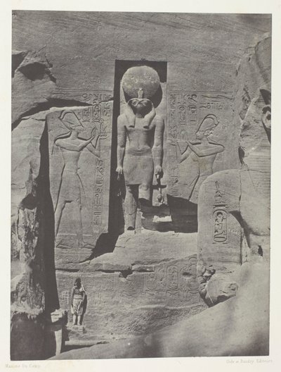 Ibsamboul, Szobrok a núbiai Phré szpéosz bejáratából, Núbia, 105. tábla az "Egypte, Nubie, Palestine et Syrie" című albumból (1852). alkotó: Maxime Du Camp