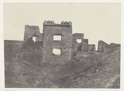 Medinet-Habou, a Gynécée de Ramsès-Mèiamoun keleti homlokzata; Théba alkotó: Maxime Du Camp