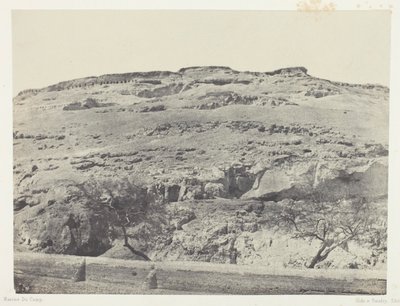 Az ókori Lykopolisz nekropolisza, Felső-Egyiptom, 12. tábla az "Egypte, Nubie, Palestine et Syrie" című albumból (1852). alkotó: Maxime Du Camp