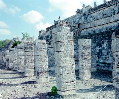 Kolumbiai előtti civilizáció: kilátás Chichen Itza helyére a Yucatan régióban. Maja civilizáció, klasszikus korszak és maja reneszánsz, i.sz. 750-1200. Mexikó alkotó: Mayan Mayan