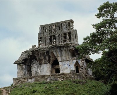A kereszt levél temploma alkotó: Mayan Mayan