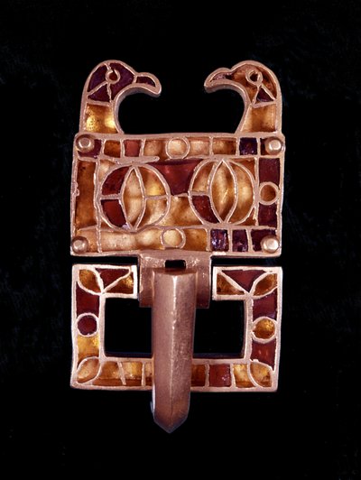 Madárfejekkel díszített ékszer (Franciaország) a 6. századból.Musée de Saint-Germain en Laye alkotó: Merovingian Merovingian