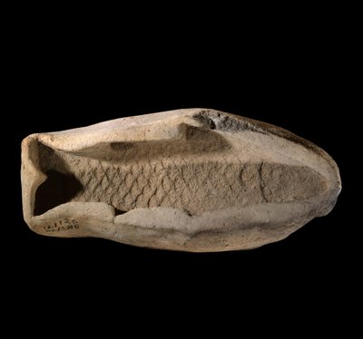 Mezopotámia: hal alakú terrakotta penészgomba. Kr.e. 1800 körül. A Marinál Zimri Lim király palotájának királyi ételeiből. Párizs, Louvre Múzeum alkotó: Mesopotamian