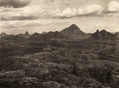 „Birodalom építése” a fasiszta korban: Adua hegyei, Etiópia, 1936.05.09. (f/w fotó) alkotó: Modestino Baldinetti