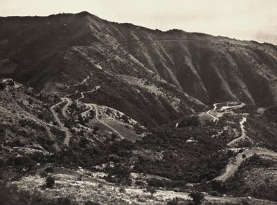 „Birodalom építése” a fasiszta korban: az út a Massaua-Asmara dombokon, 1936.09.05. (f/w fotó) alkotó: Modestino Baldinetti