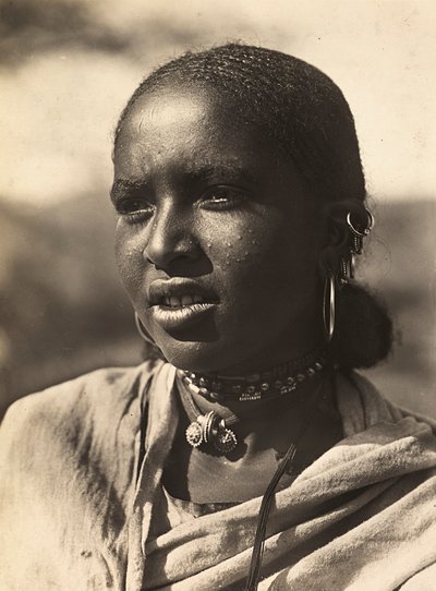 „Birodalom építése” a fasiszta korban: fiatal abesszin lány, 1936.05.09. (f/w fotó) alkotó: Modestino Baldinetti
