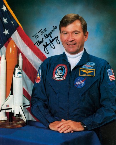John Watts Young 1930, NASA űrhajós, 1990-es évek. alkotó: NASA Images