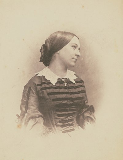 [Ismeretlen nő portréja] alkotó: Nadar [Gaspard Félix Tournachon]