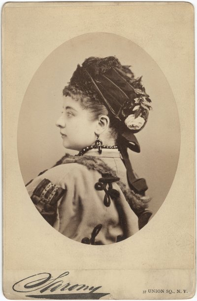 Pauline Lucca portréja 1841-1908 alkotó: Napoleon Sarony