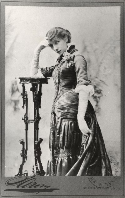 Sarah Bernhardt (1844-1923) portréja az Egyesült Államokban készült (f/w fotó) alkotó: Napoleon Sarony