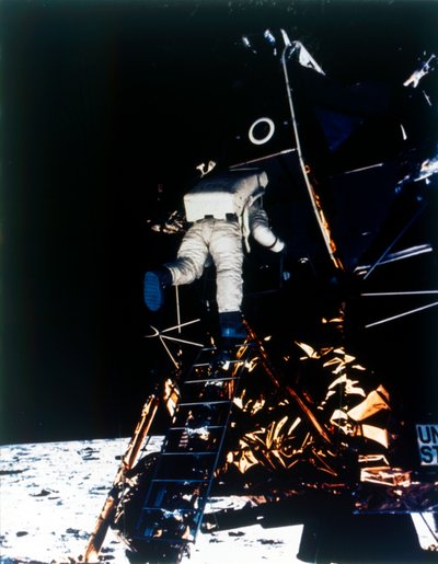 Buzz Aldrin a Lunar Module, Apollo II küldetésből származik, 1969. július. alkotó: Neil Armstrong