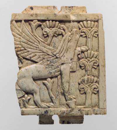 Griffel domborműves bútortábla virágos tájon, Kr. e. 9–8. (elefántcsont) alkotó: Neo Assyrian