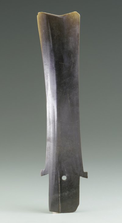 Betakarító kés (hu), Qijia kultúra, ie 2500-2000 körül (jáde) alkotó: Neolithic Period Chinese School
