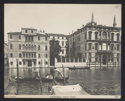 Egy velencei palazzo külseje Velence - Palazzo Tiepolo (cím a tárgyon) alkotó: Neue Photographische Gesellschaft