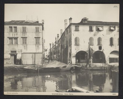 Kilátás egy velencei utcára Velence - Calle Doria (cím a tárgyon) alkotó: Neue Photographische Gesellschaft
