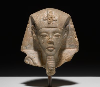 Fej egy akhensteni shabtitól, ie 1352-1336 körül (mészkő) alkotó: New Kingdom Egyptian