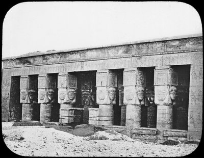 Hathor temploma, Dendera, Egyiptom, 1890. alkotó: Newton and Co