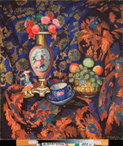 Csendélet porcelánnal és virágokkal – Nyikolaj Szemjonovics Zajcev (1885-1938) munkája, tempera kartonon alkotó: Nikolai Semyonovich Zaytsev