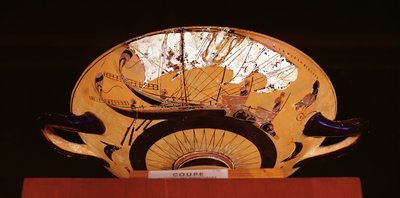 Egy görög vitorlás hajót ábrázoló tetőtéri fekete figurás csésze külsejének részlete, Kr.e. 520 körül (kerámia) alkotó: Nikosthenes