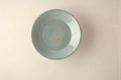Ritka Ruyao sekély edény (kerámia) (lásd még: 466676) alkotó: Northern Song Dynasty Chinese School