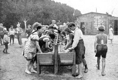 Mosdás egy fiatalkorúak nyári üdülőtáborában, Németország, 1922. alkotó: Otto Haeckel