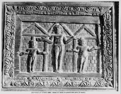 A keresztrefeszítés részlete az ajtóból, amely az Ó- és Újszövetség jeleneteit ábrázolja (fa) (f/w fotó) alkotó: Paleo-Christian