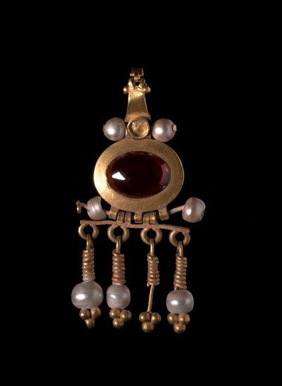 Függőfülbevaló, 1-200 alkotó: Parthian