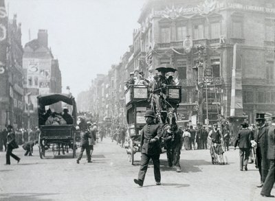 Ludgate Circus, London, Viktória királynő gyémántjubileumára készült, 1897 alkotó: Paul Martin