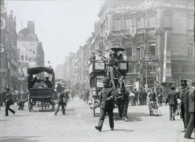 Ludgate Circus, London, a királynő jubileumára készült, 1897 alkotó: Paul Martin