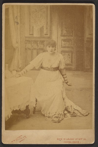 Sarah Bernhardt als Floria in La Tosca alkotó: Paul Nadar