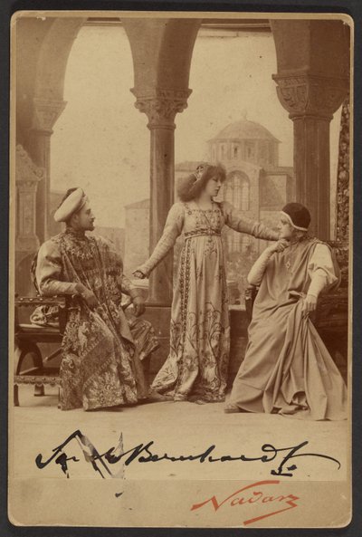 [Sarah Bernhardt mint Gismonda] alkotó: Paul Nadar