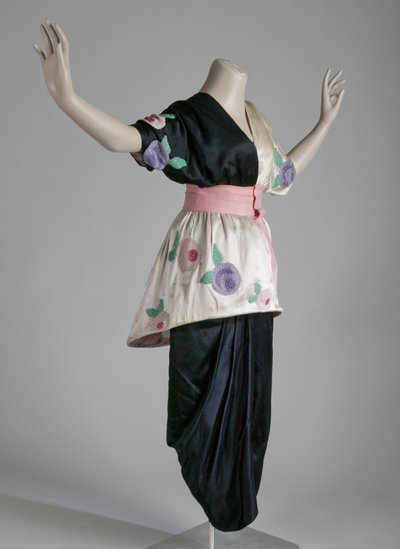 Sorbet estélyi ruha alkotó: Paul Poiret