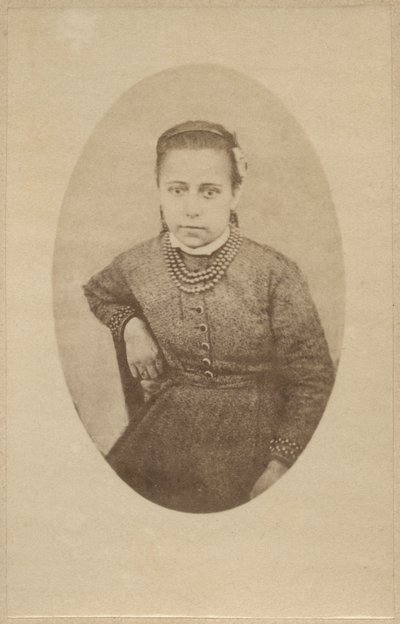 Hisztéria, normál megjelenés, Bourneville és P. Regnard „Iconographie Photographique de La Salpetriere” illusztrációja, I. tábla, Párizs, 1876 (albumnyomat) alkotó: Paul Regnard